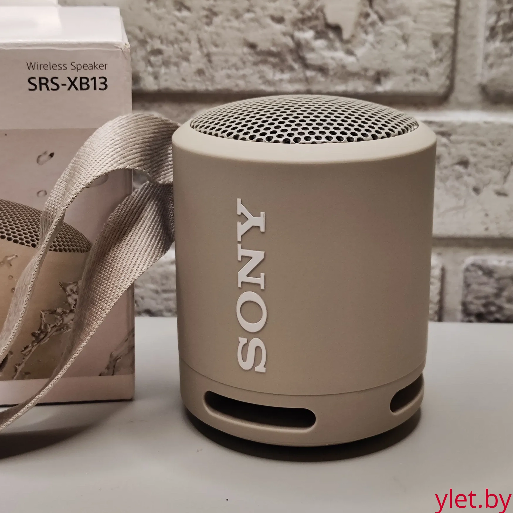 Колонка беспроводная музыкальная Sony SRS-XB13 (коричневая)