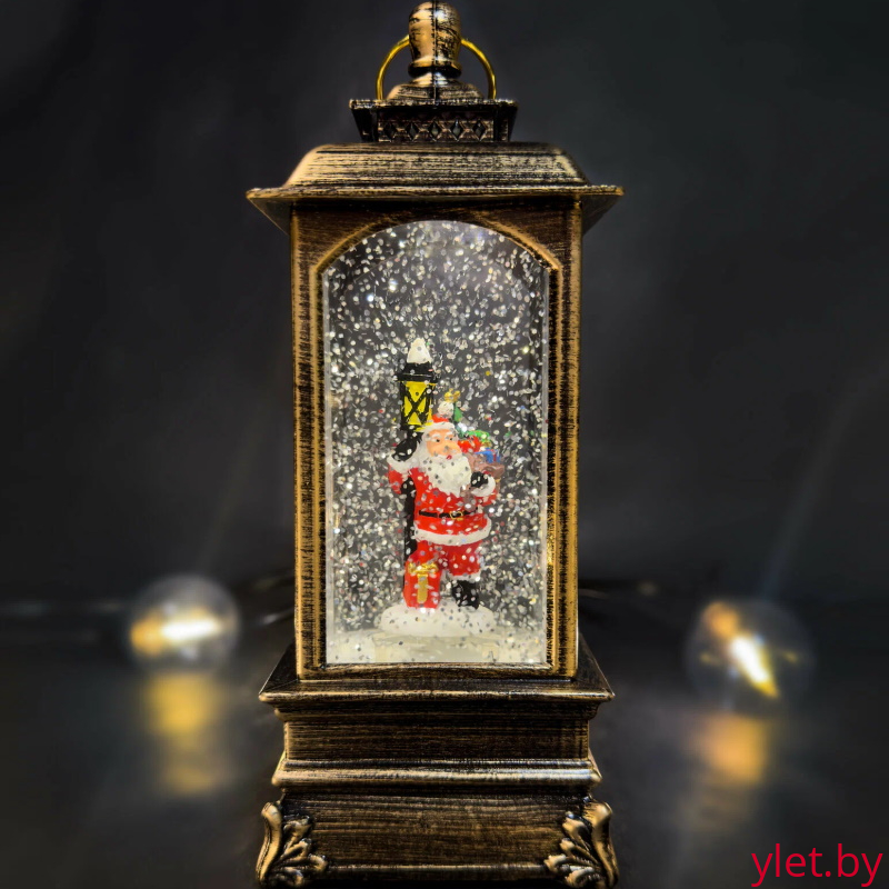 Снежный музыкальный Ретро фонарь квадратный "Дед мороз с фонарем" 8х8х21 см