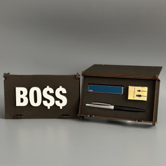 Подарочный набор " BO$$ " (Ручка, USB зажигалка Ciger, зарядный кабель)