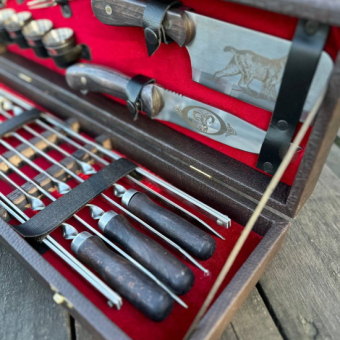 Набор с шампурами для шашлыка в чемодане Искра, 15 предметов, коричневый 1010 Кизляр