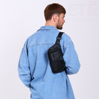 Сумка поясная на молнии "Люкс", 37*4*15 см, 3 наружных кармана, черный