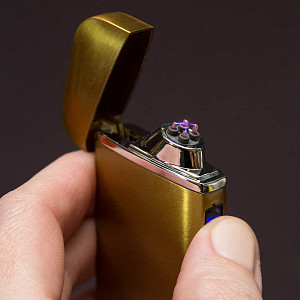 Импульсная зажигалка Lighter двойная индикатор сбоку Золото