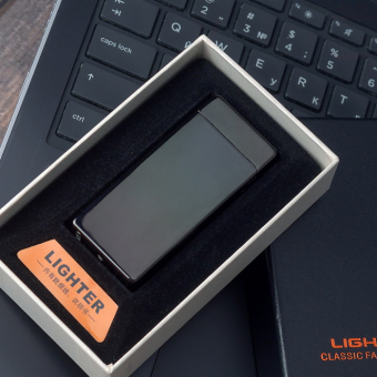 Импульсная зажигалка с кнопкой и индикацией Черная
