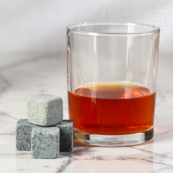 Подарочный набор для приготовления настойки «Пряный виски»: набор трав и специй 19 г., стакан 250 мл., камни 4 шт.