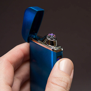 Импульсная зажигалка Lighter двойная индикатор сбоку Синяя