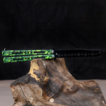 Нож бабочка тренировочный Зеленые черепа