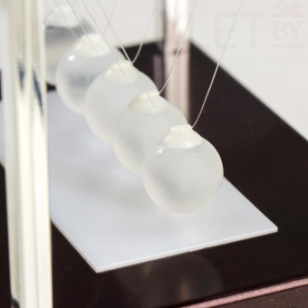 Маятник шары Ньютона светящиеся, 5 диодов