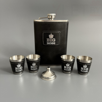 Набор фляжка и стопки Босс