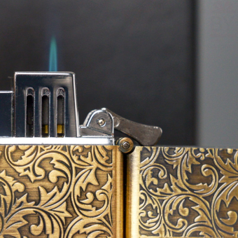 Зажигалка газовая турбо Broad квадратная Узоры Золото