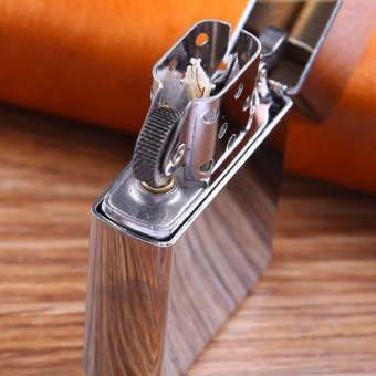 Зажигалка классика металл кремний, бензин