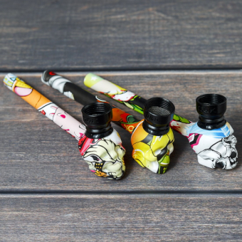 Курительный девайс стеклянный Череп с росписью