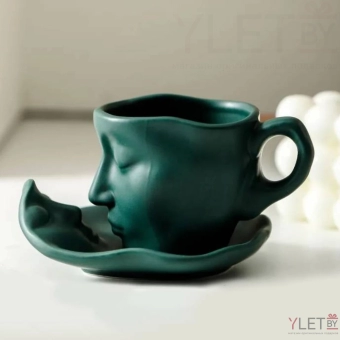 Кружка с блюдцем "Лицо" (зеленая)