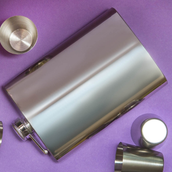 Набор фляжка и стопки Сталь