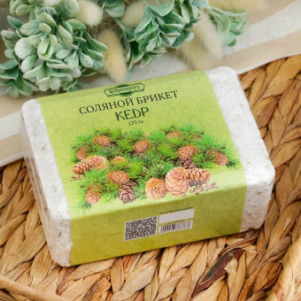 Соляной брикет "Кедр" с алтайскими травами, 1,35 кг