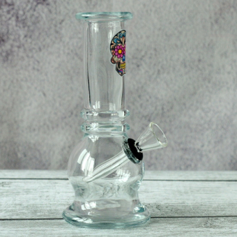 Бонг стеклянный 15 см прозрачный с черепом