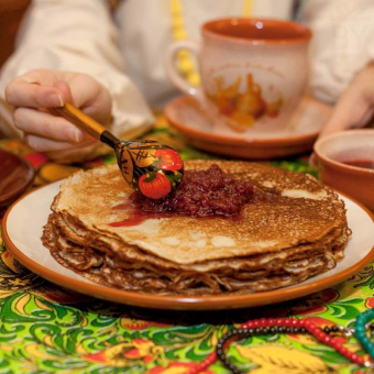 Деревянная ложка Ягодка