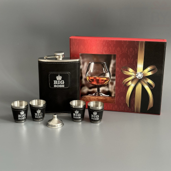 Набор фляжка и стопки Босс