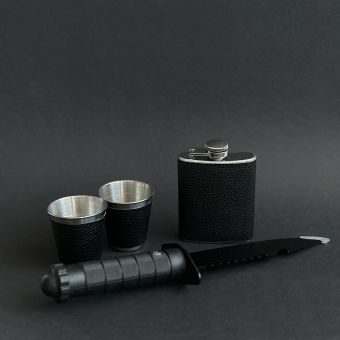 Набор походный 5 предметов (фляжка 1920 мл, 2 стопки, нож, фляжка малая)