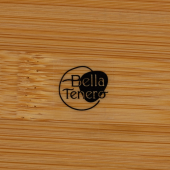 Набор фарфоровый для специй на бамбуковой подставке «Тепло сердец», 2 предмета: солонка 75 мл, перечница 75 мл, цвет белый