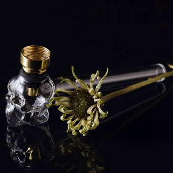 Курительный девайс стеклянный Череп с металлическим приемником